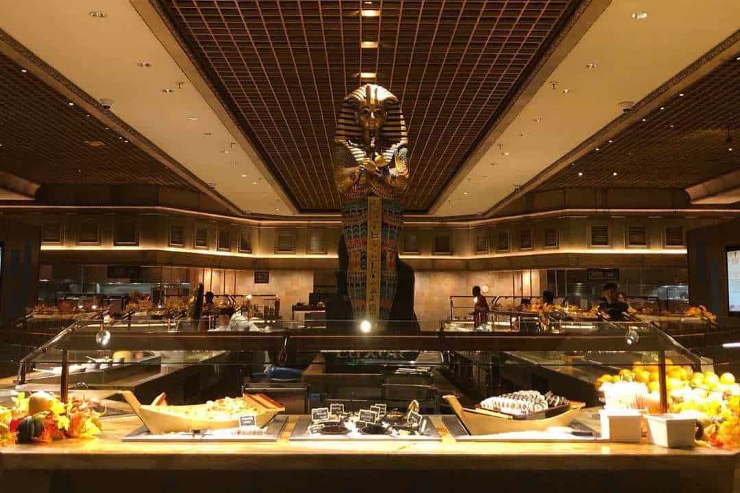 the buffet at luxor