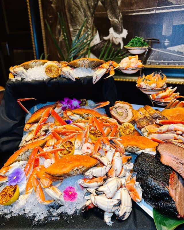 Palms AYCE Crab Feast Dinner